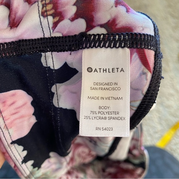 Athleta Run Free Garden Party Floral 7/8 Tight Yoga Pant Leggings Workout Gym: S - Picture 9 of 9